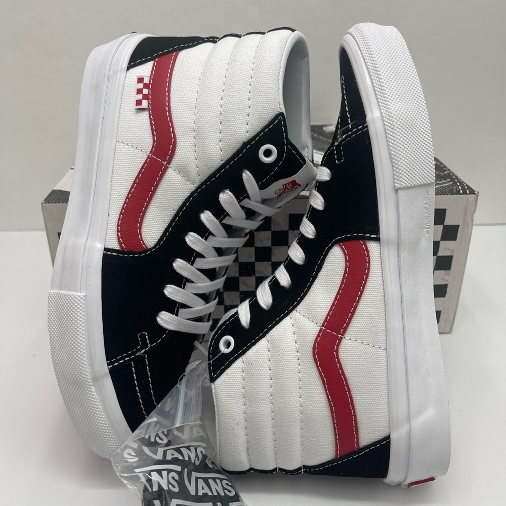 Vans Men’s Skate Sk8-Hi
Athletic Black/Red Sneakers
VN0A5FCC458 - Picture 12 of 16